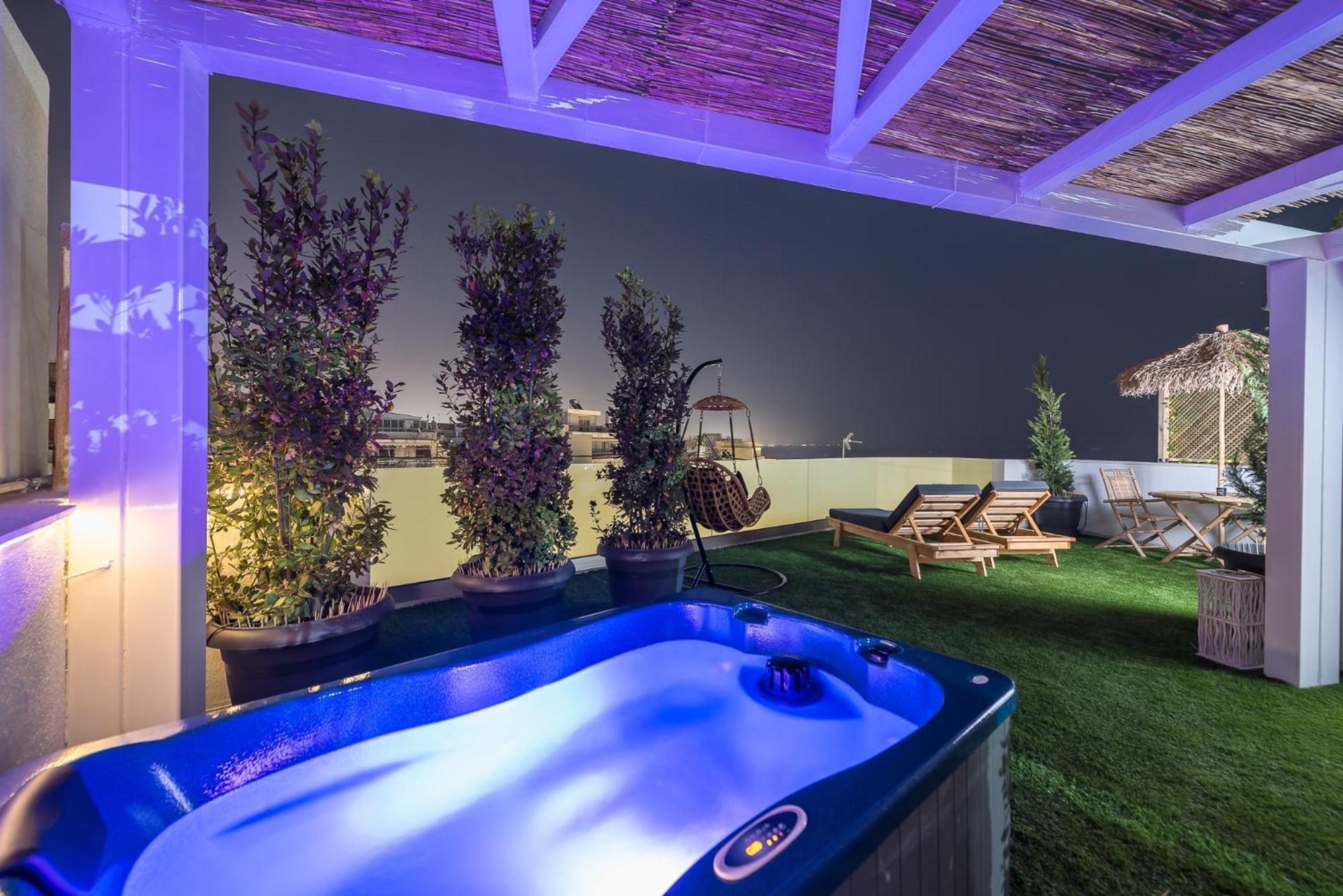 Sea Breeze With Jacuzzi Apartment Piraeus
