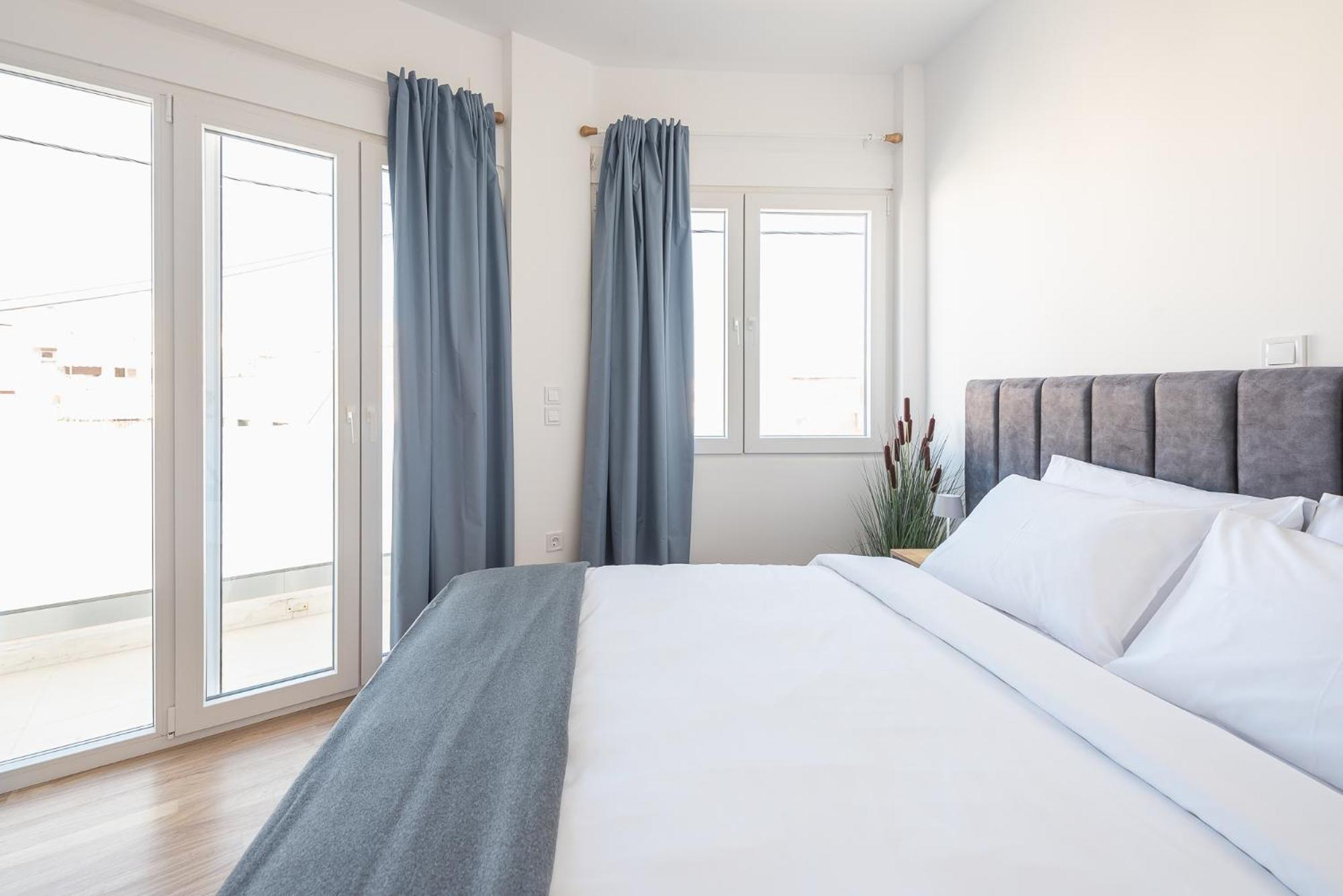Apartment Sea Breeze With Jacuzzi